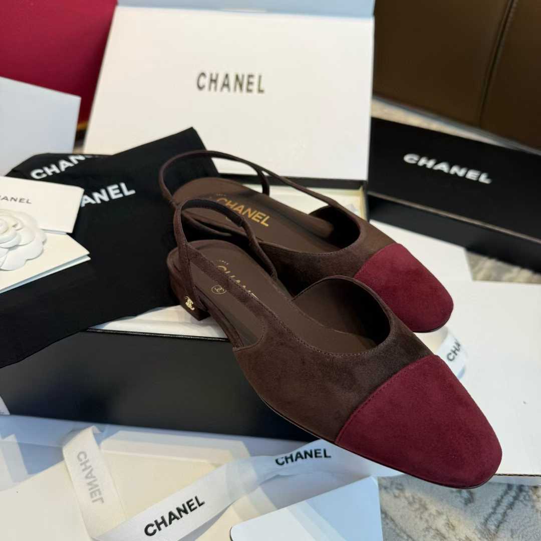 Chanel 25C Flat shoes view 3