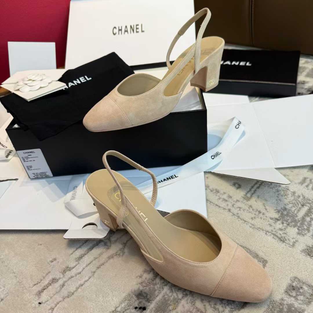 Chanel 25C High heels view 4