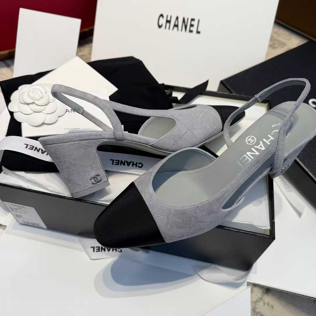 Chanel 25C High heels view 15