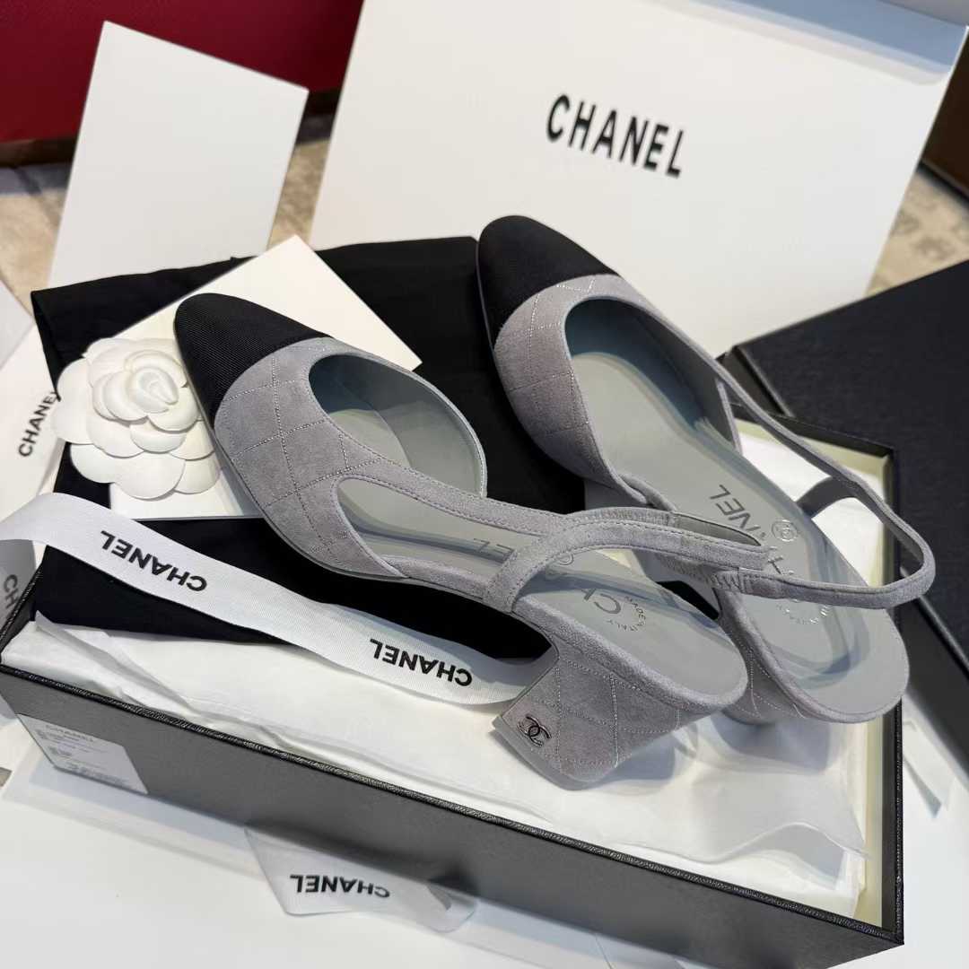Chanel 25C High heels view 17
