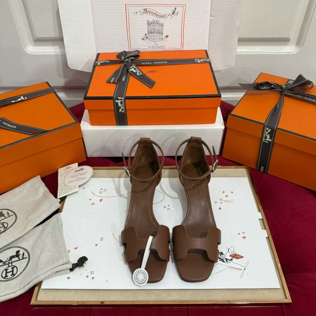 Hermès Slippers view 10