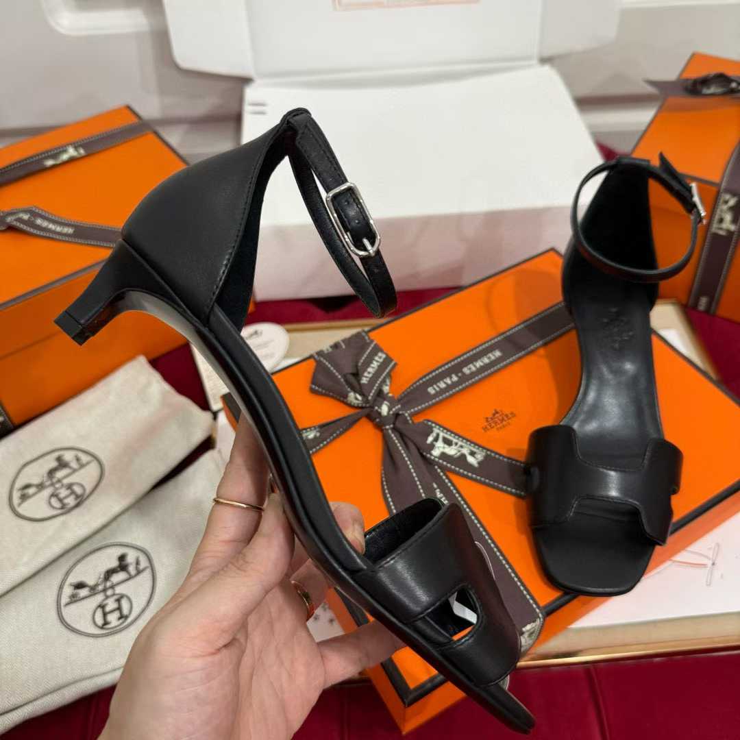 Hermès Slippers view 7
