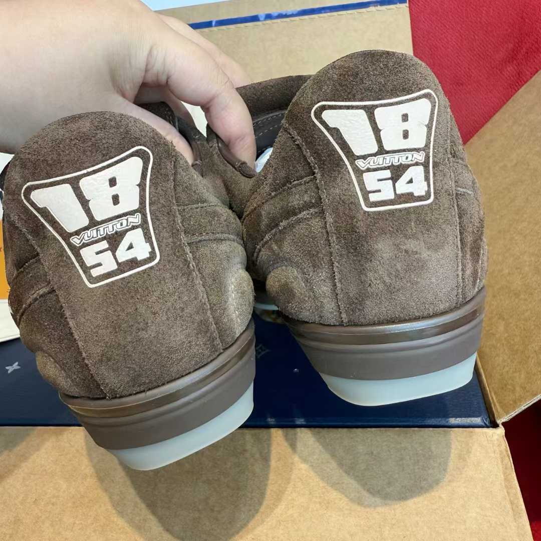 Louis Vuitton Sneakers view 8