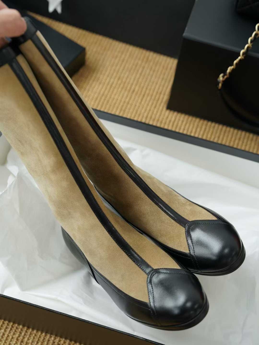 Chanel New boots for autumn and winter view 3