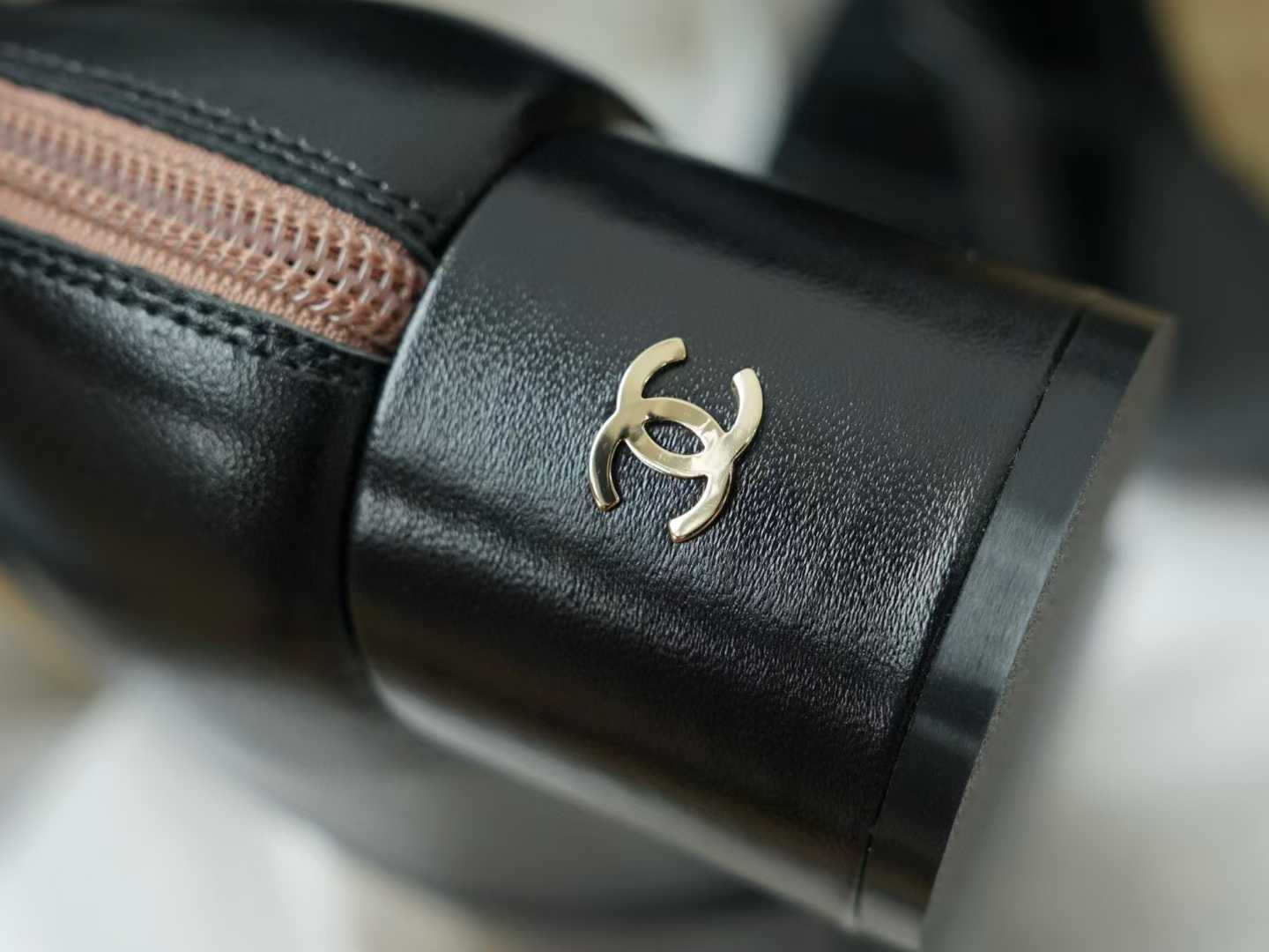 Chanel New boots for autumn and winter view 8