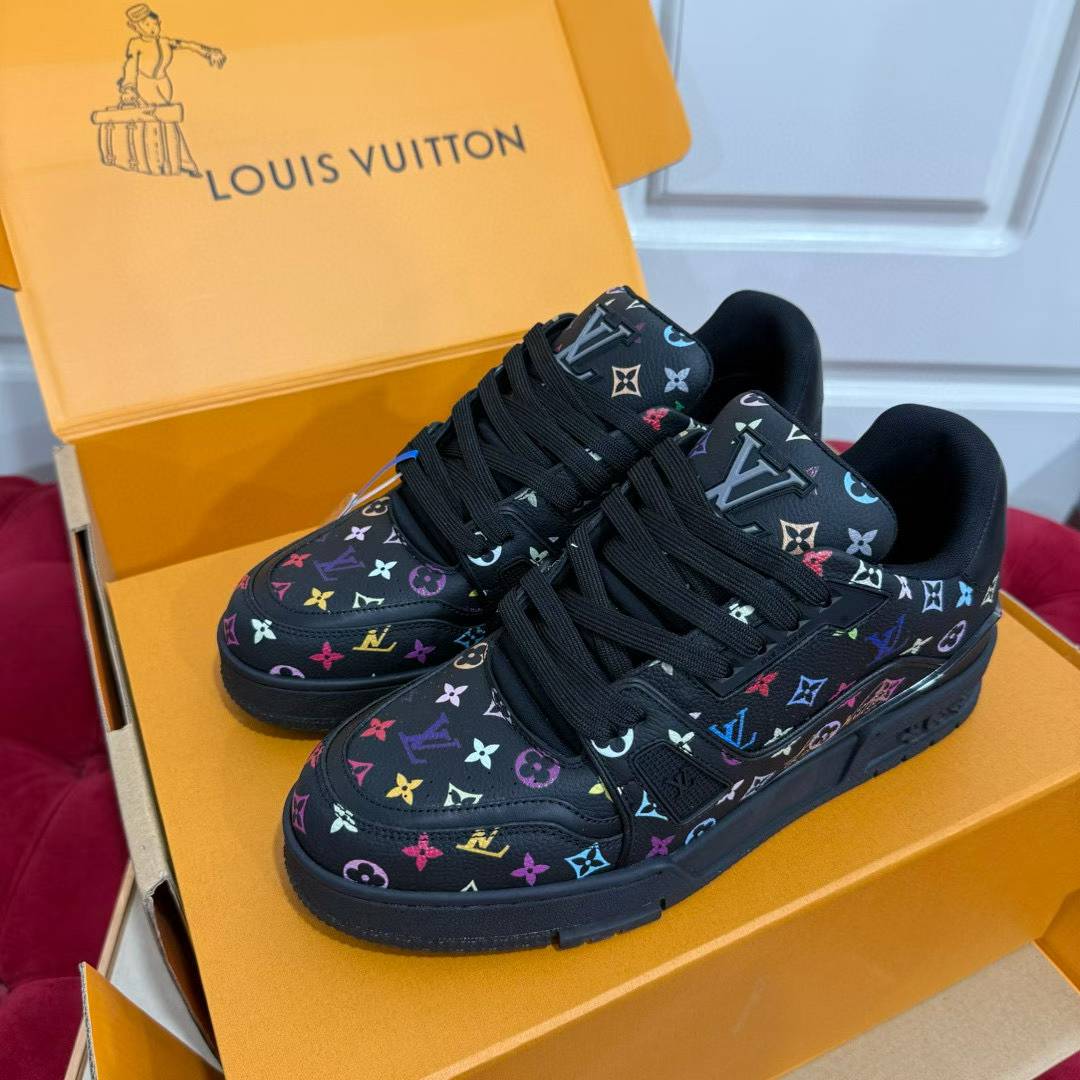 Louis Vuitton TRAINER Sneakers view 4