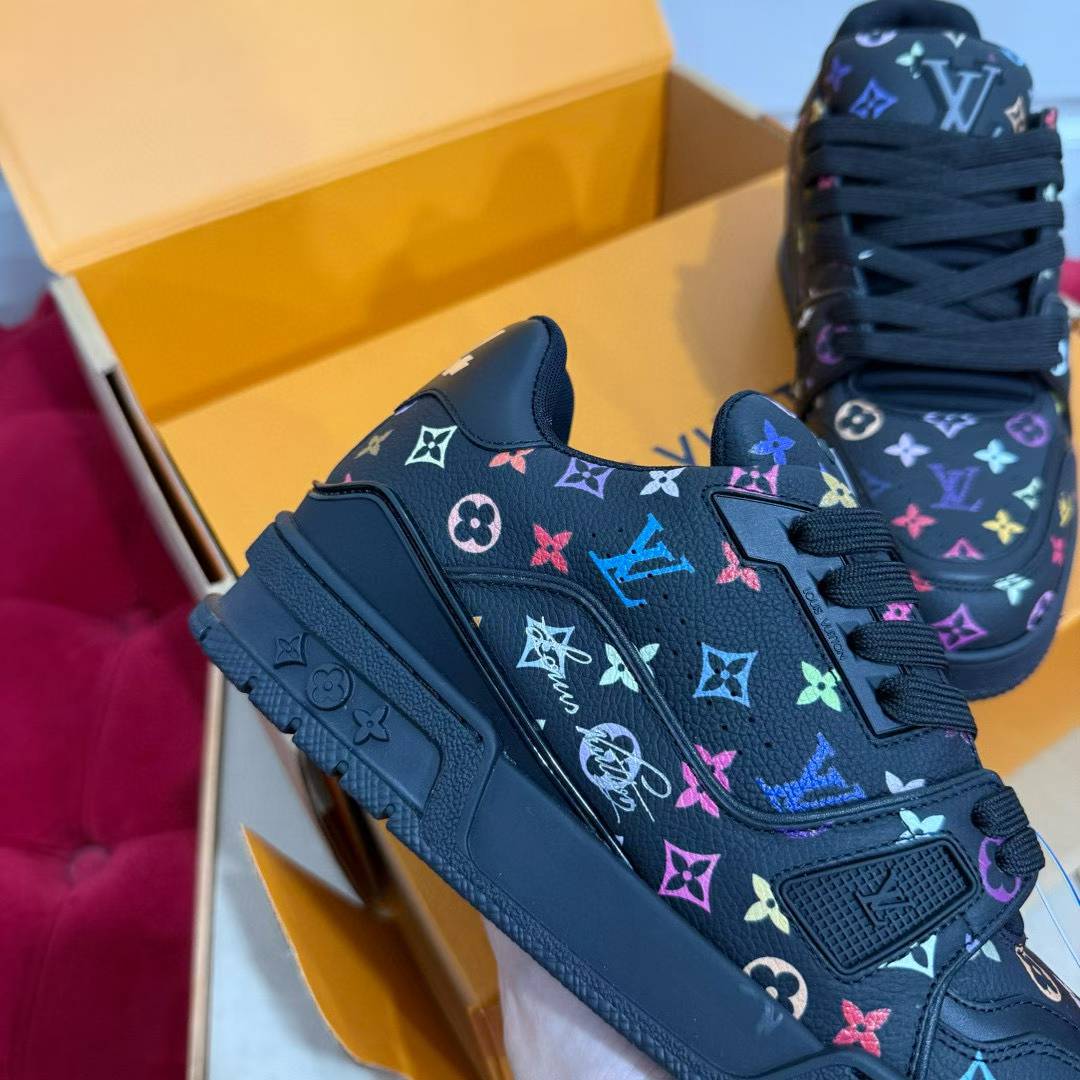 Louis Vuitton TRAINER Sneakers view 6