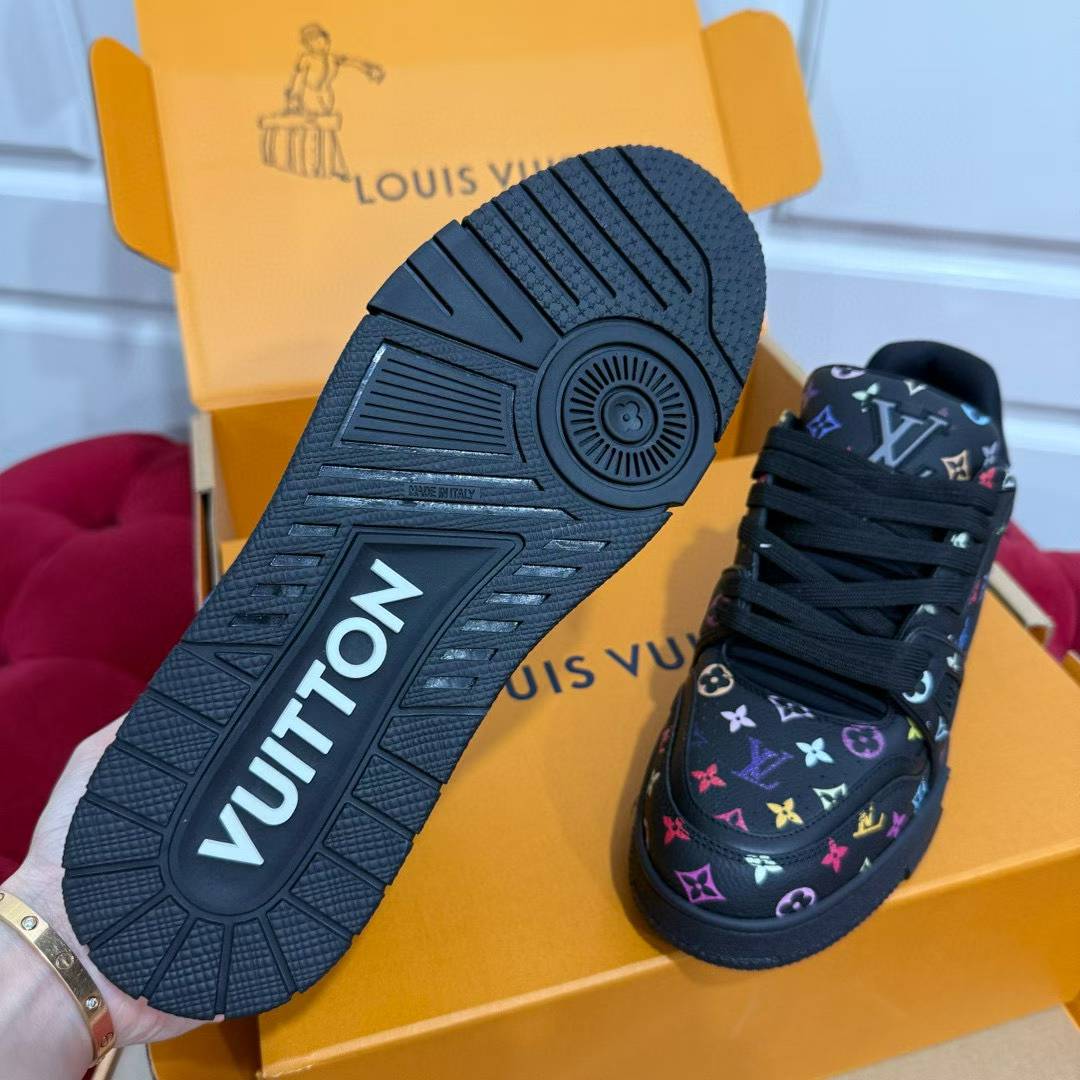 Louis Vuitton TRAINER Sneakers view 9
