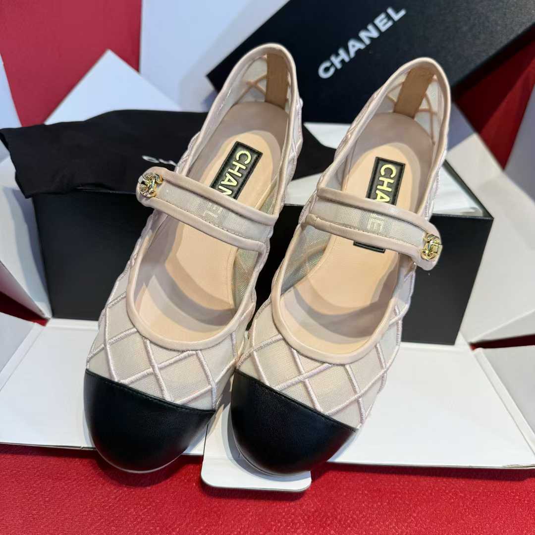 Chanel 25M COCO BEACH Mary Jane Shoes view 3