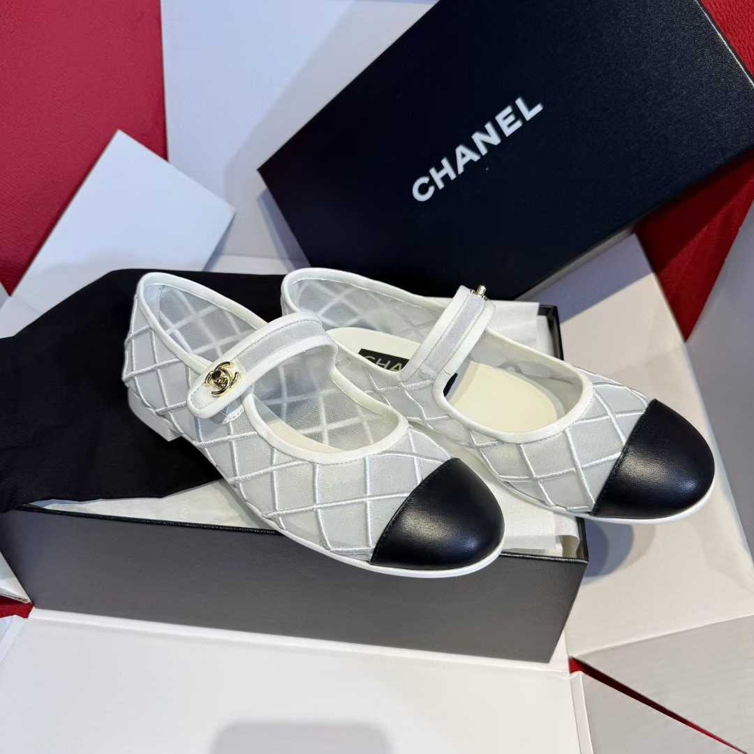 Chanel 25M COCO BEACH Mary Jane Shoes view 4