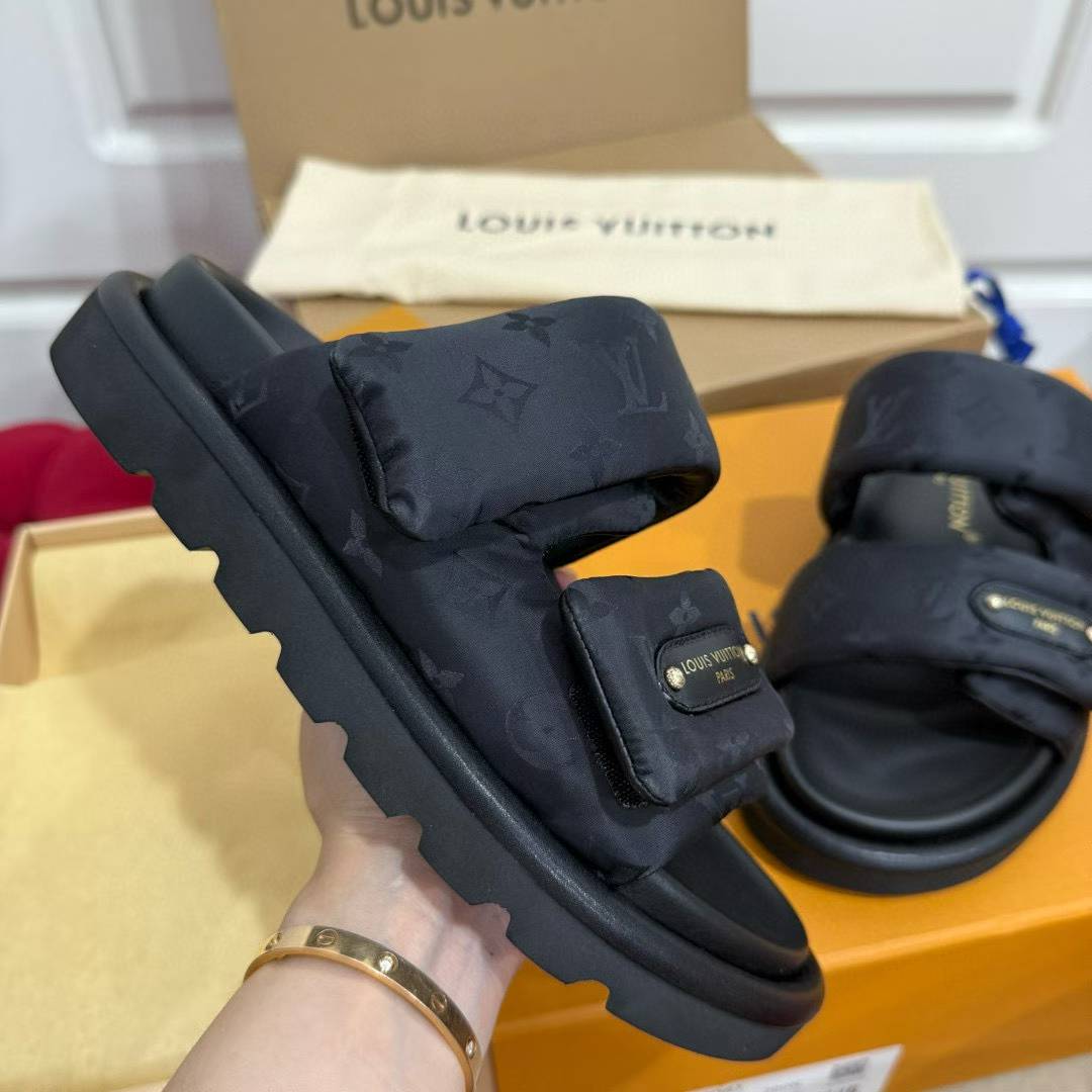 Louis Vuitton 2025 POLL Slippers view 7
