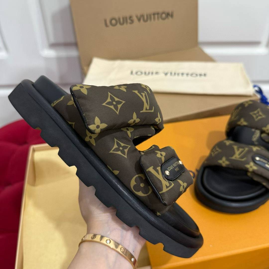 Louis Vuitton 2025 POLL Slippers view 8