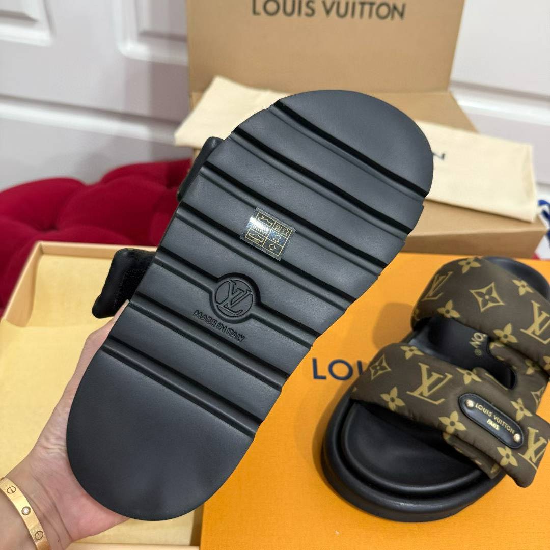 Louis Vuitton 2025 POLL Slippers view 9