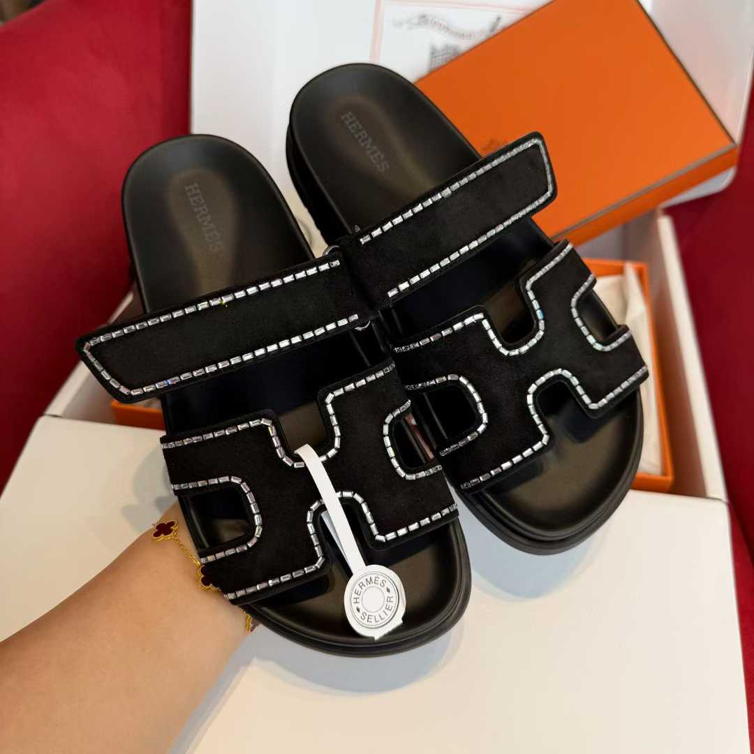 Hermès Slippers view 1