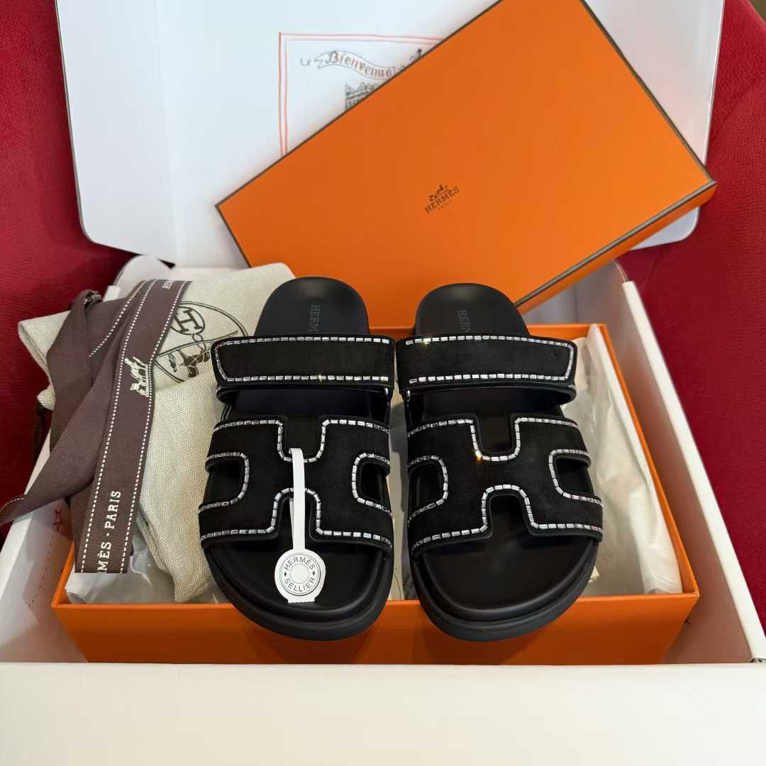 Hermès Slippers view 3