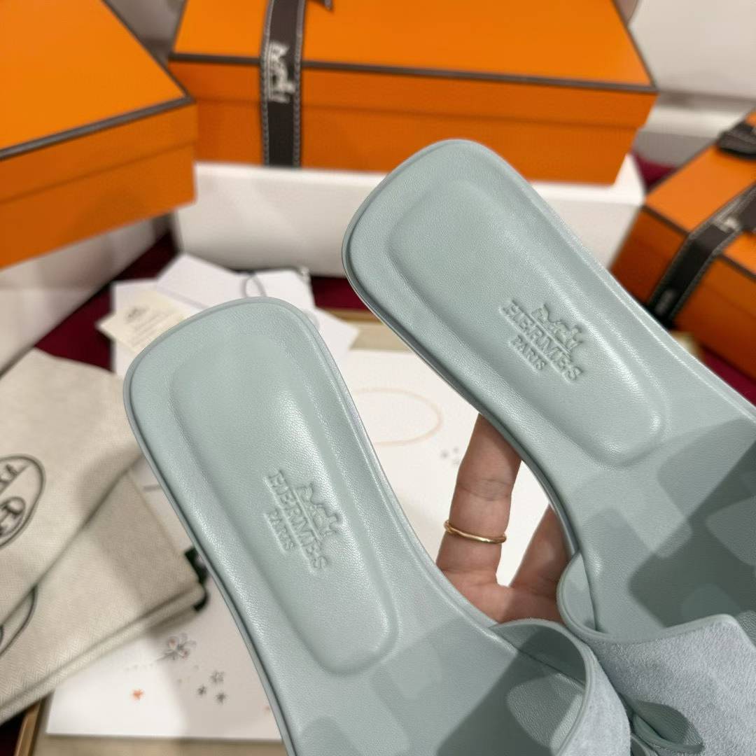 Hermès Slippers view 5