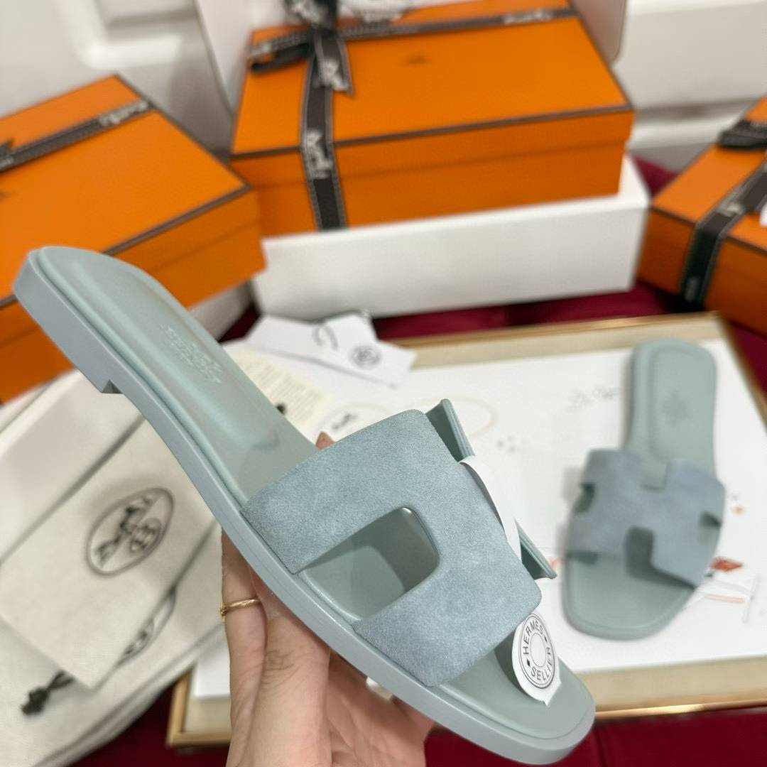 Hermès Slippers view 7