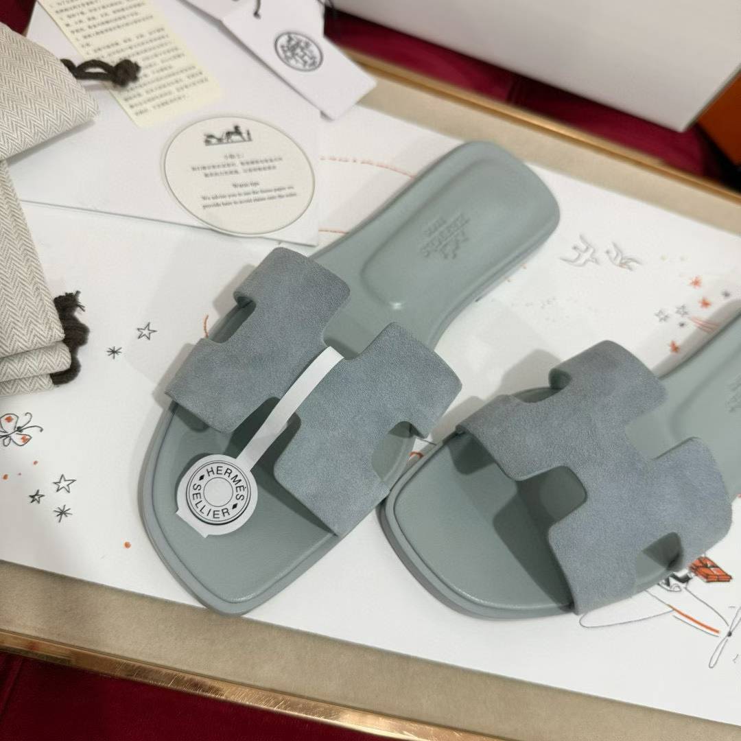 Hermès Slippers view 8