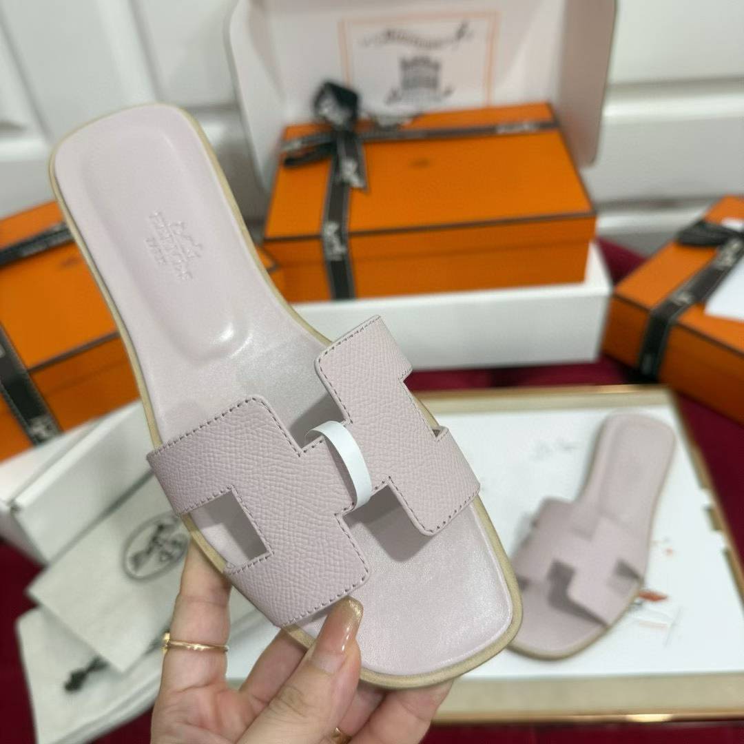 Hermès Slippers view 4