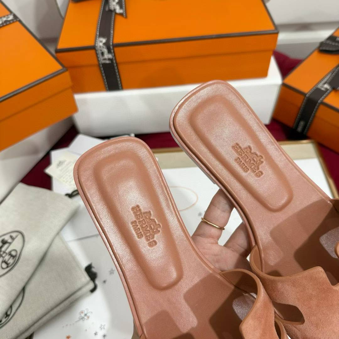 Hermès Slippers view 5