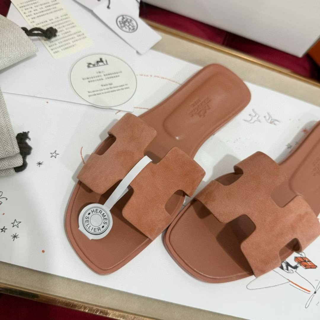 Hermès Slippers view 6