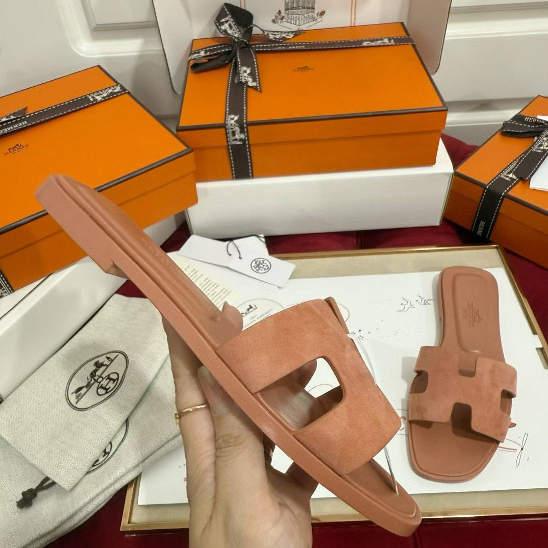 Hermès Slippers view 7