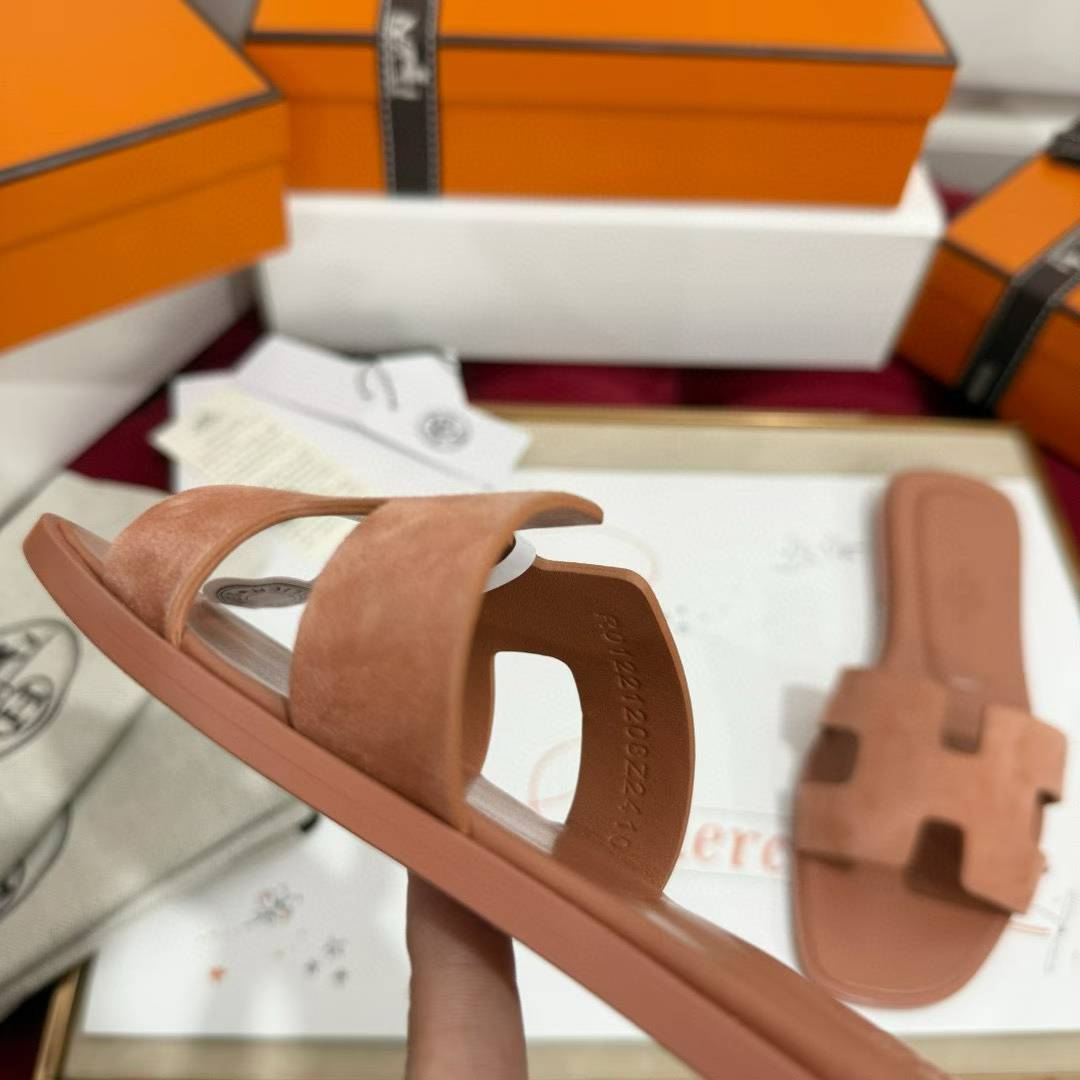 Hermès Slippers view 8