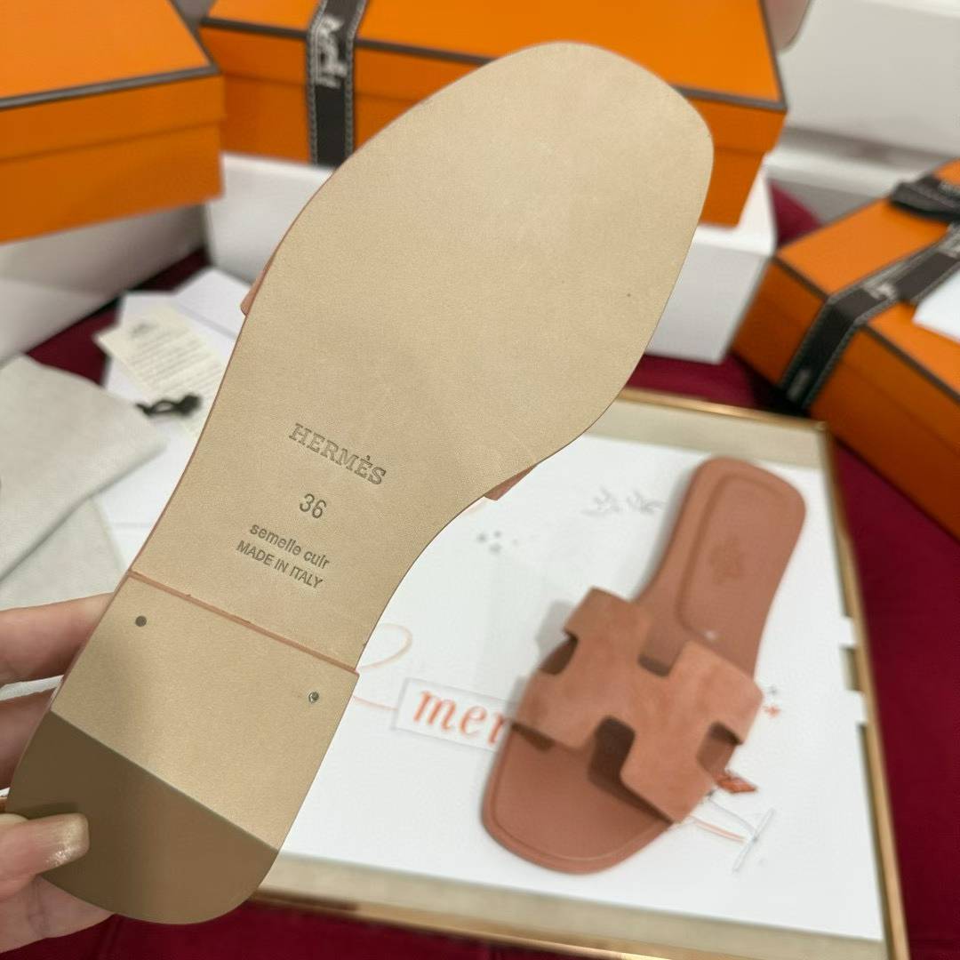 Hermès Slippers view 9