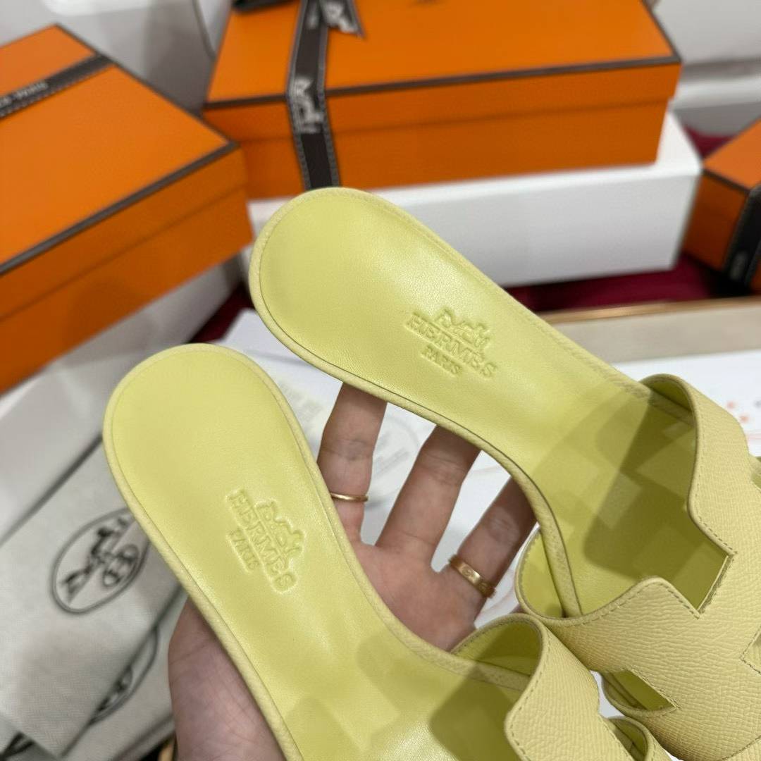 Hermès Slippers view 6