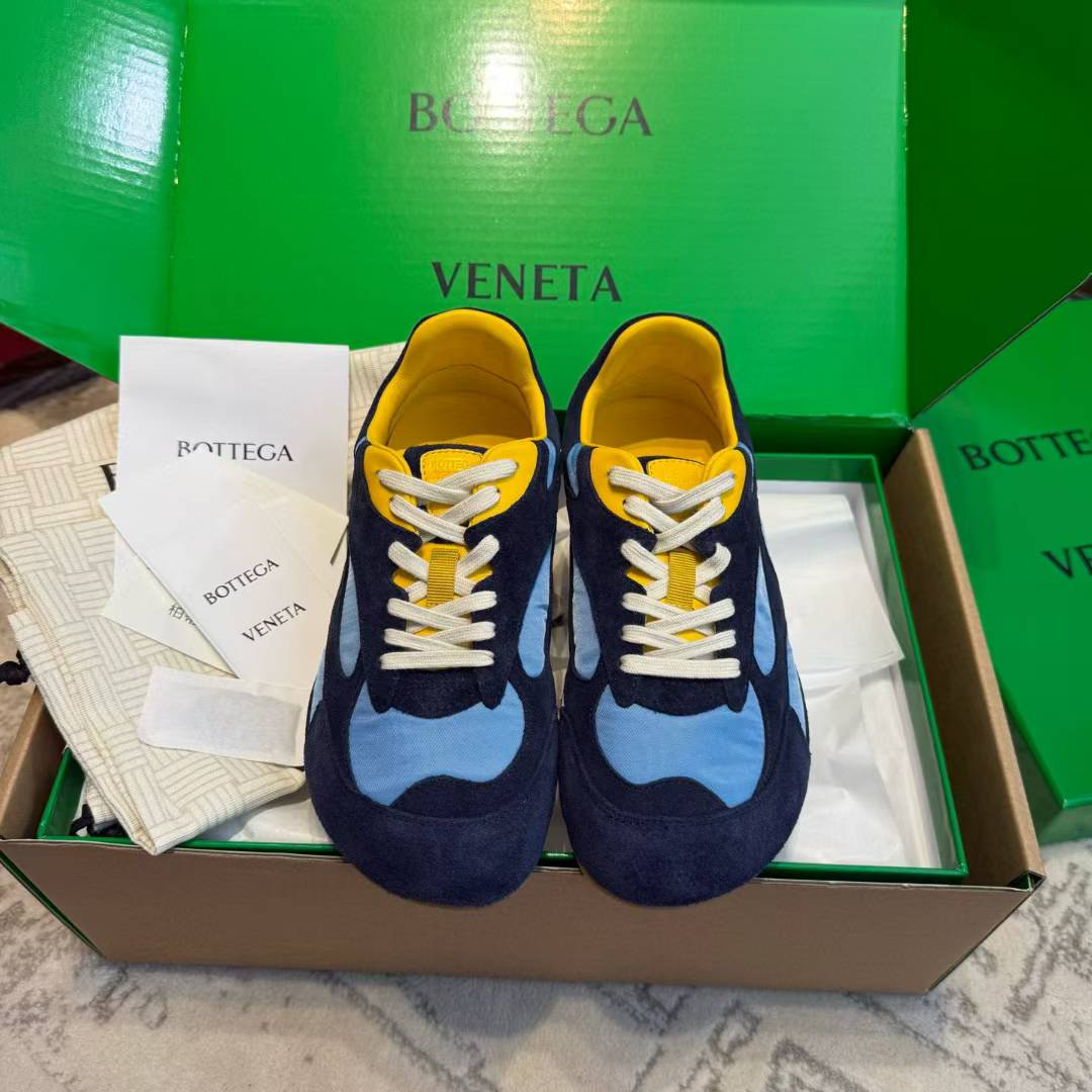 Bottega Veneta Orbit Flash Sneakers view 2