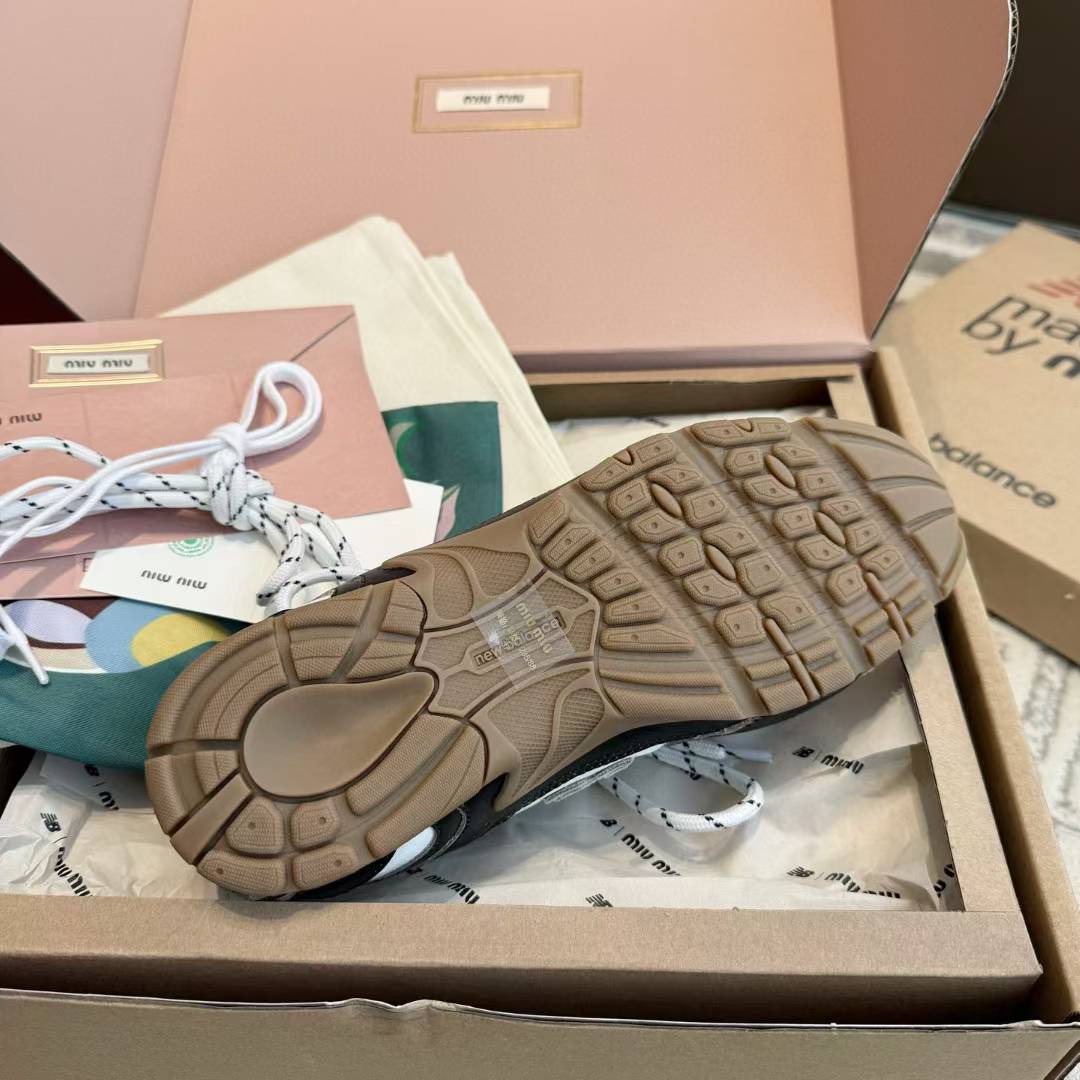 Miu Miu New Balance X 530 SL view 9