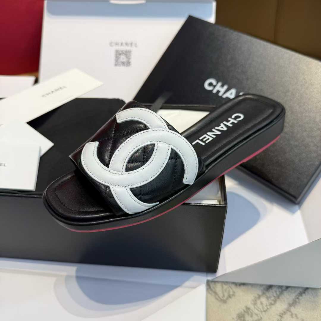 Chanel Slippers view 13