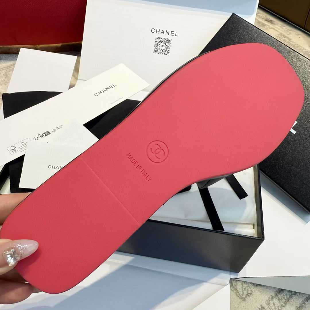Chanel Slippers view 16