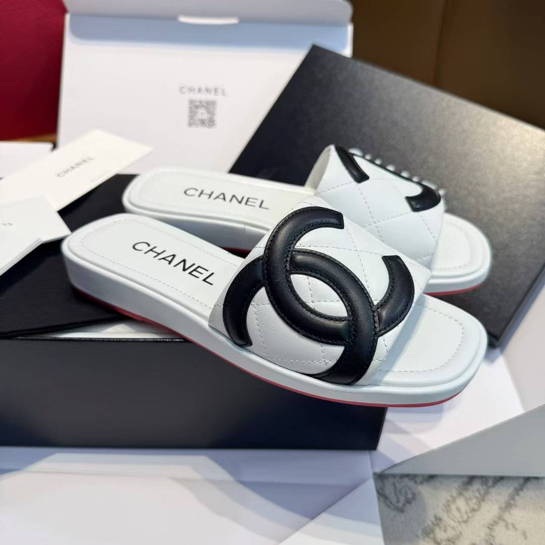 Chanel Slippers view 4