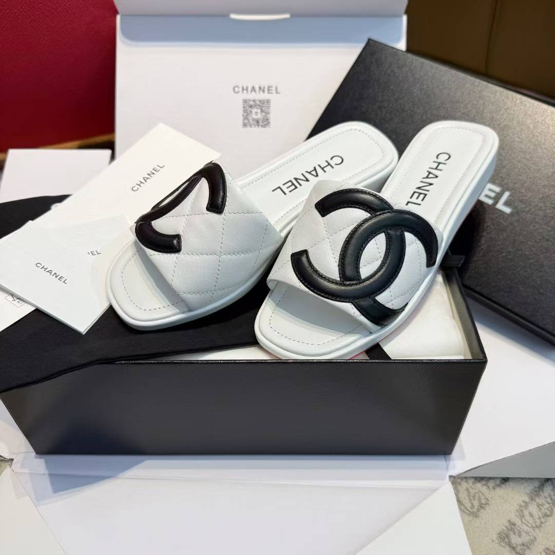 Chanel Slippers view 5