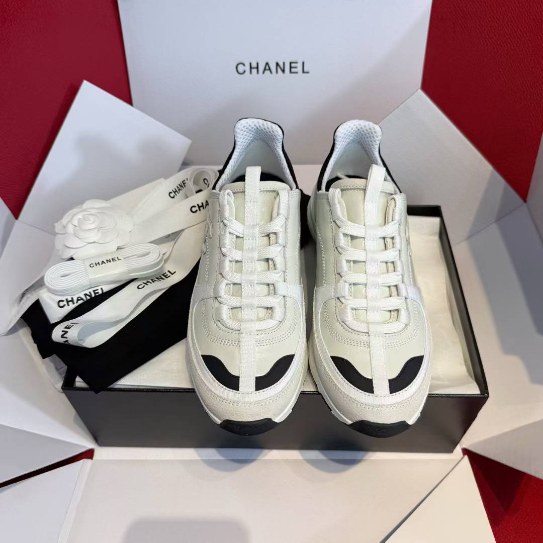 Chanel 25A Sneakers view 3