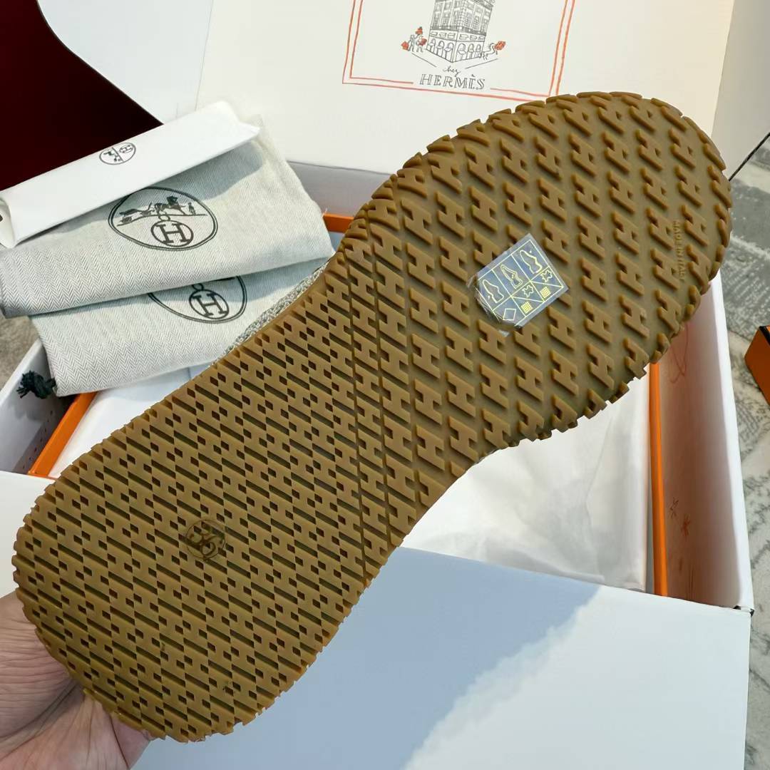 Hermès Hollow sneakers view 18