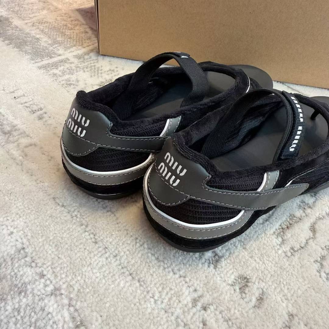 Miu Miu Flat sandals view 7