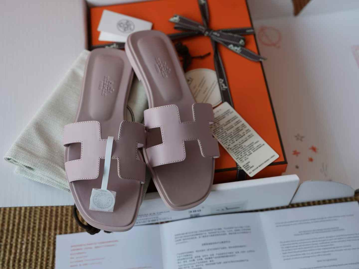 Hermès ORAN EPSOM Slippers view 1