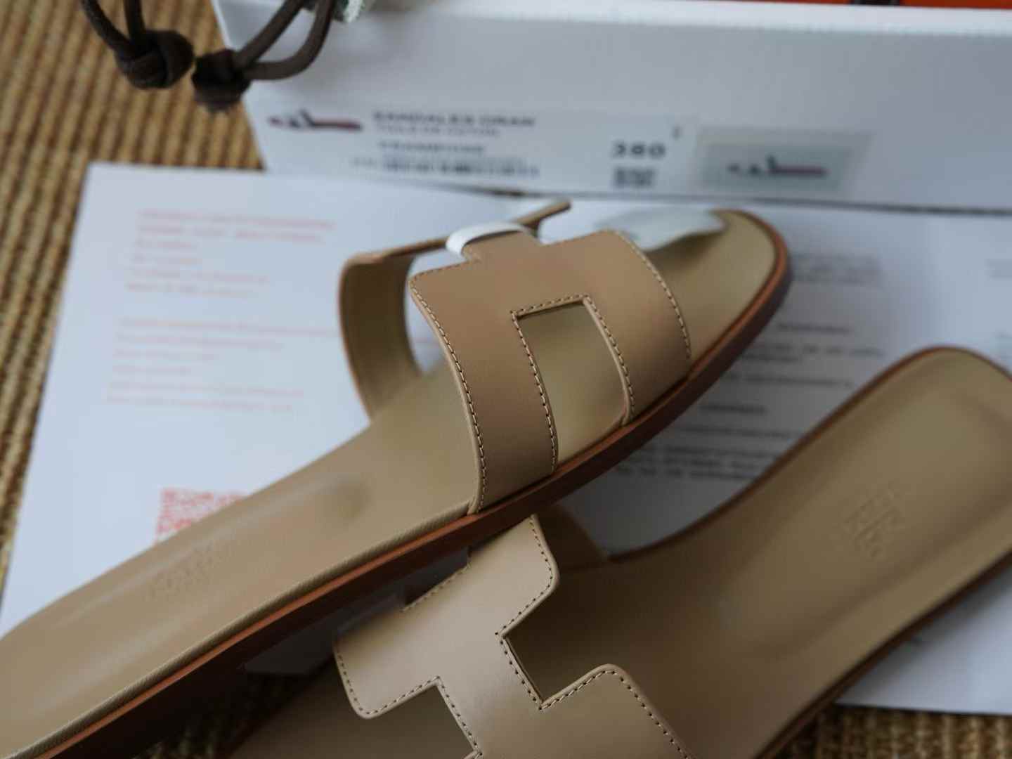 Hermès ORAN EPSOM Slippers view 5