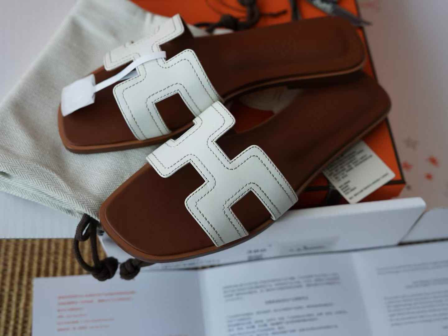 Hermès ORAN EPSOM Slippers view 2