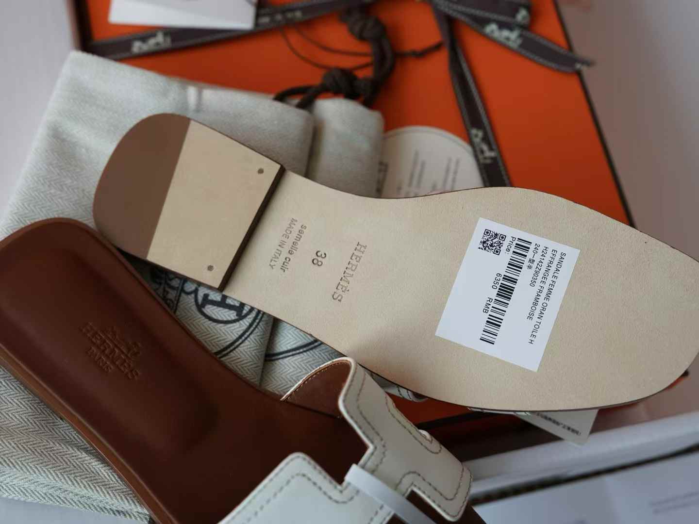 Hermès ORAN EPSOM Slippers view 9