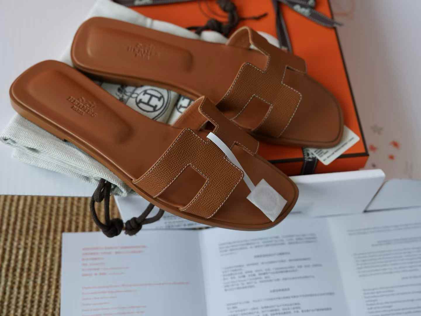 Hermès ORAN EPSOM Slippers view 3