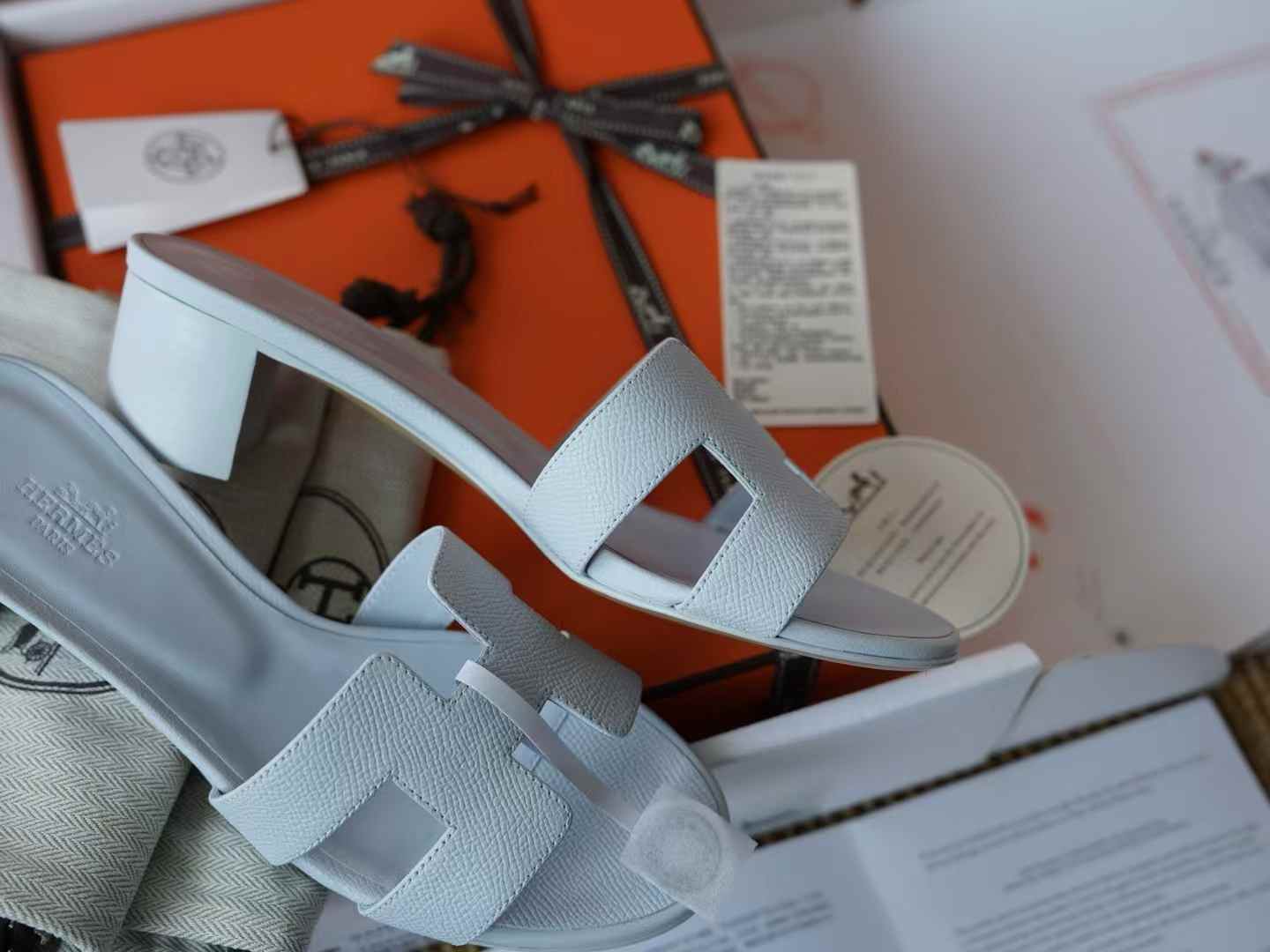 Hermès ORAN EPSOM Slippers view 4