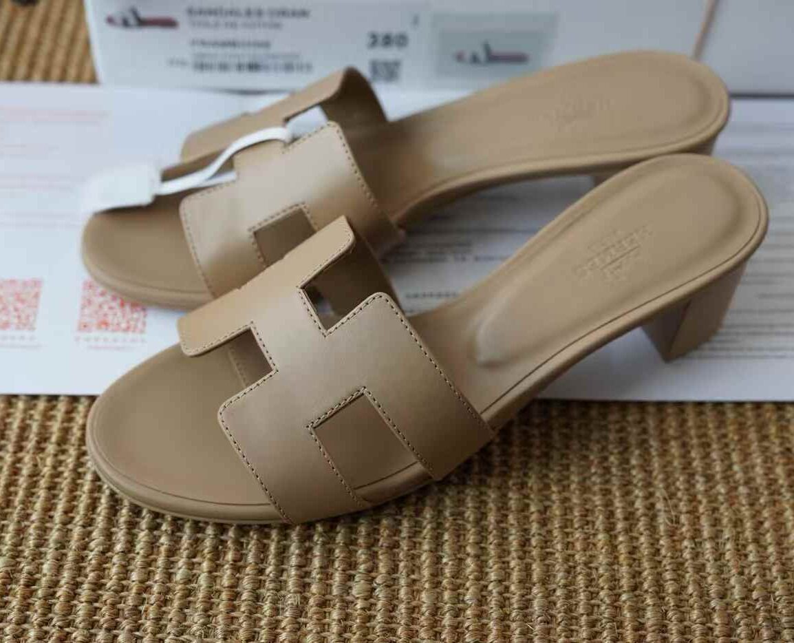 Hermès ORAN EPSOM Slippers view 1