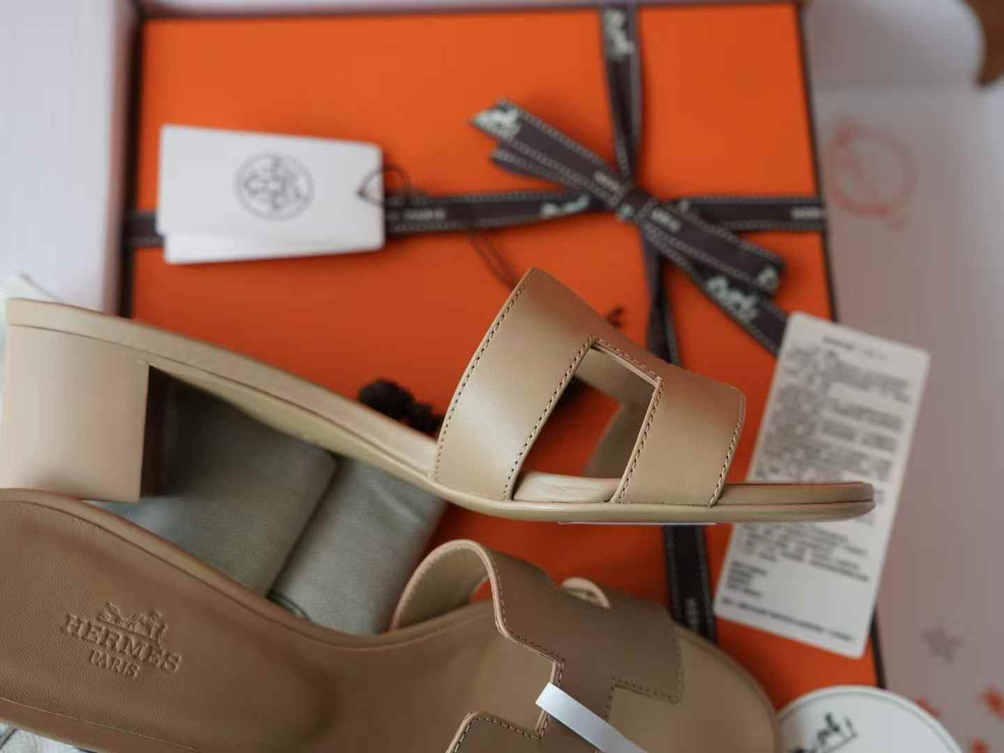 Hermès ORAN EPSOM Slippers view 6