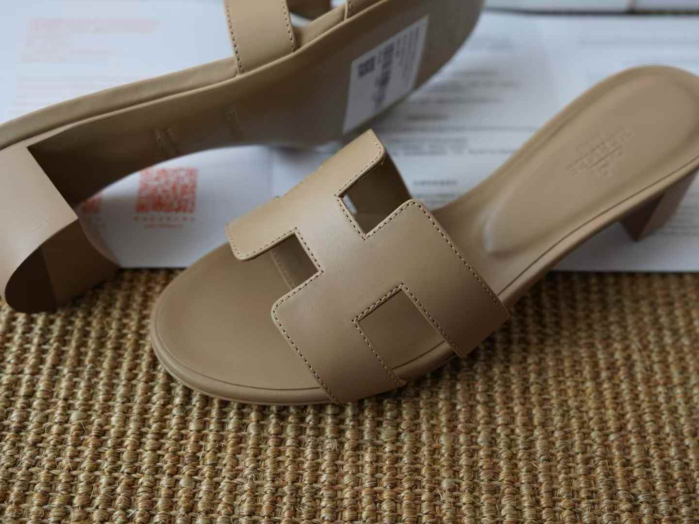 Hermès ORAN EPSOM Slippers view 9