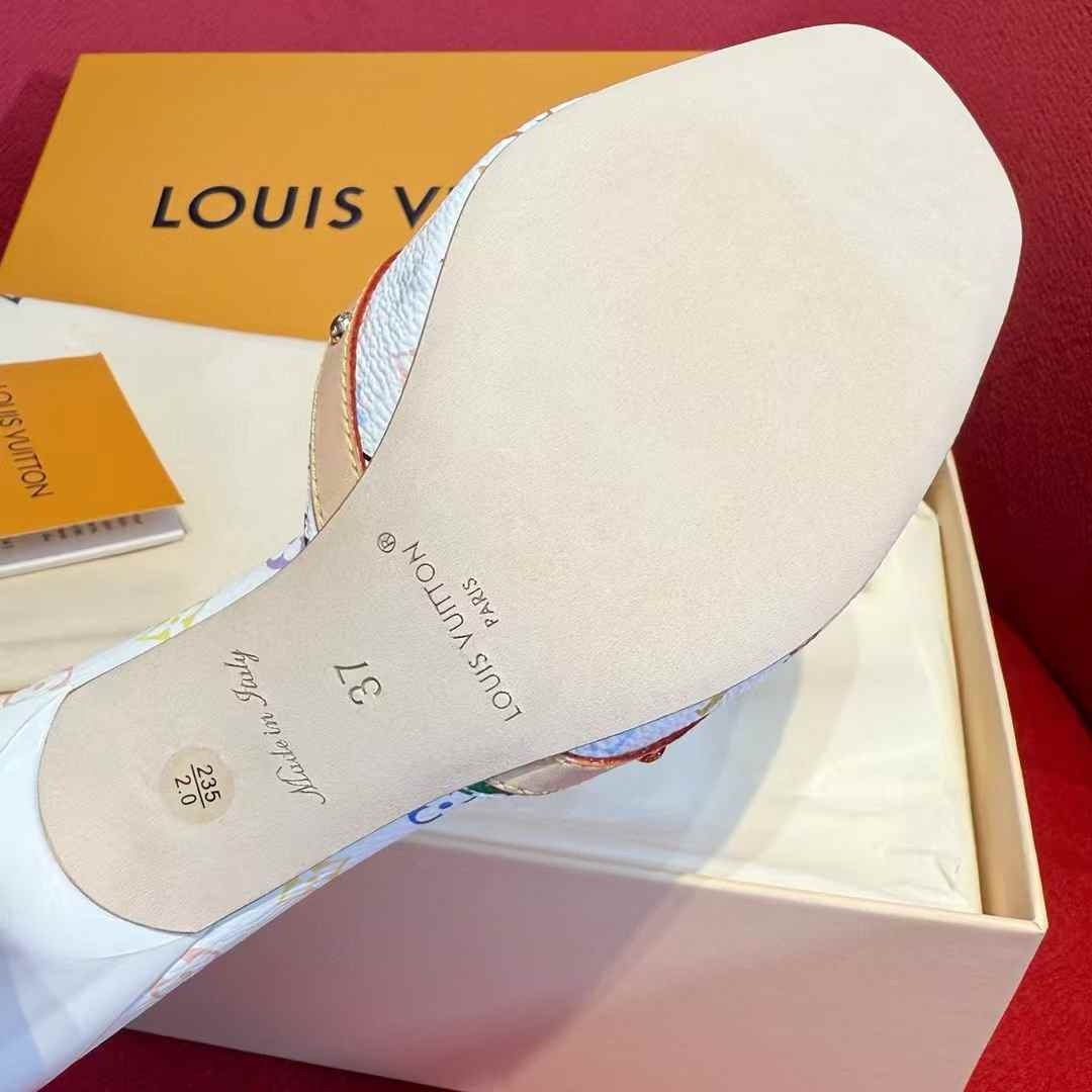Louis Vuitton Slippers view 9
