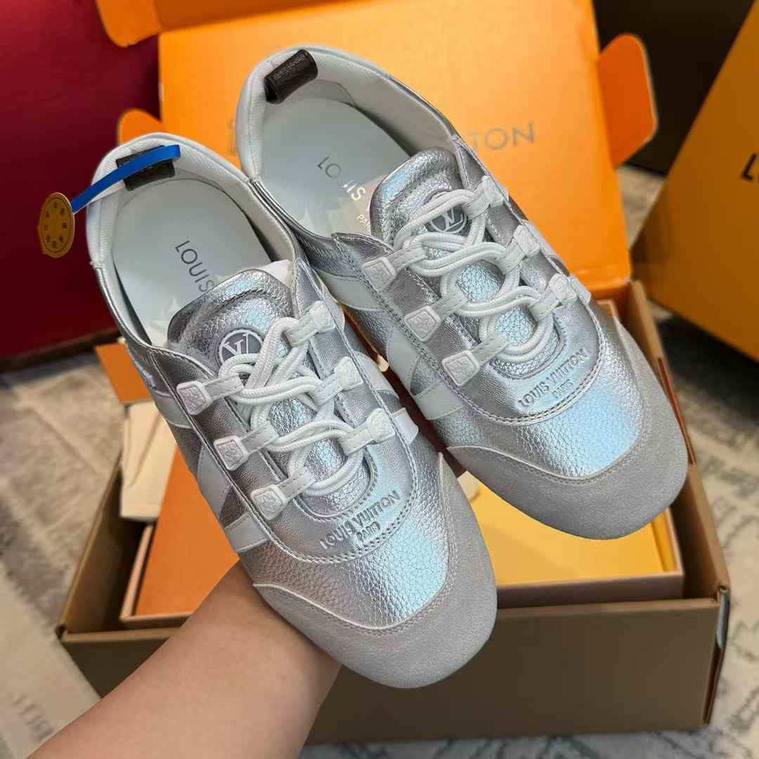 Louis Vuitton Sneakers view 2