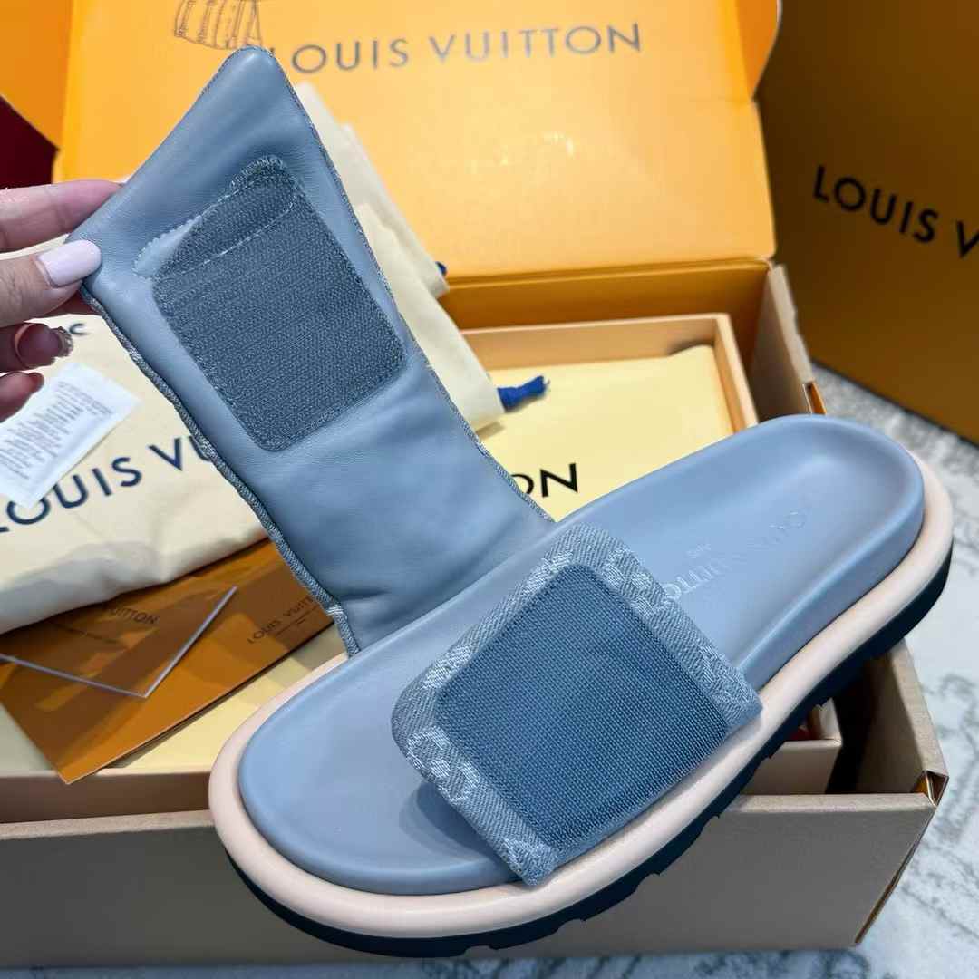 Louis Vuitton Slippers view 7